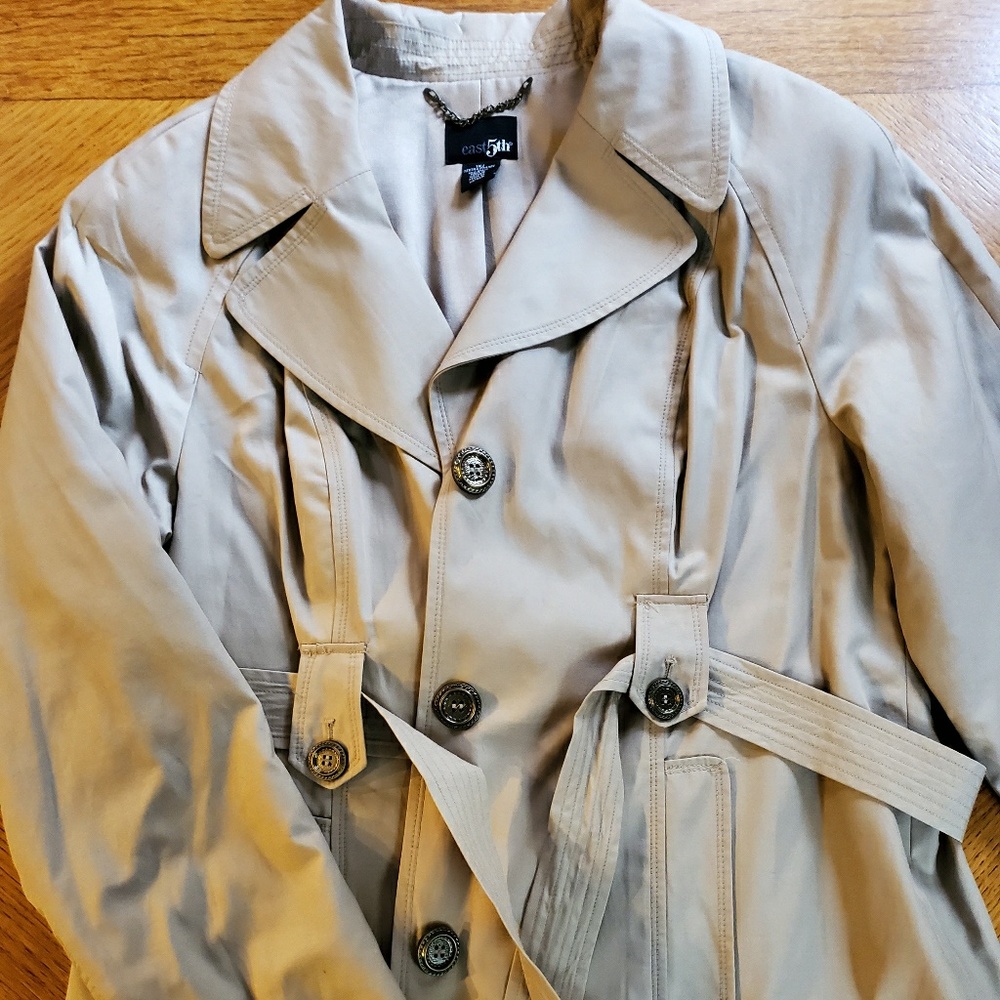 Ladies trench coat